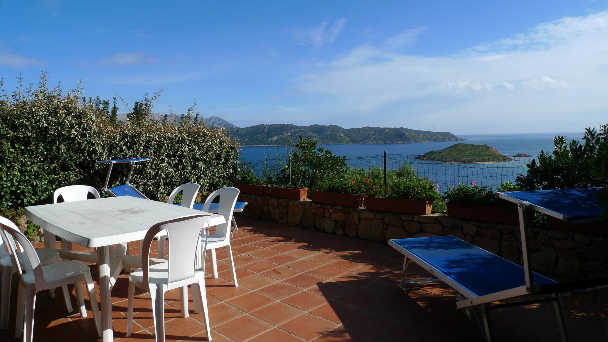 Casa Blue Villaggio Est Capo Coda Cavallo Dış mekan fotoğraf