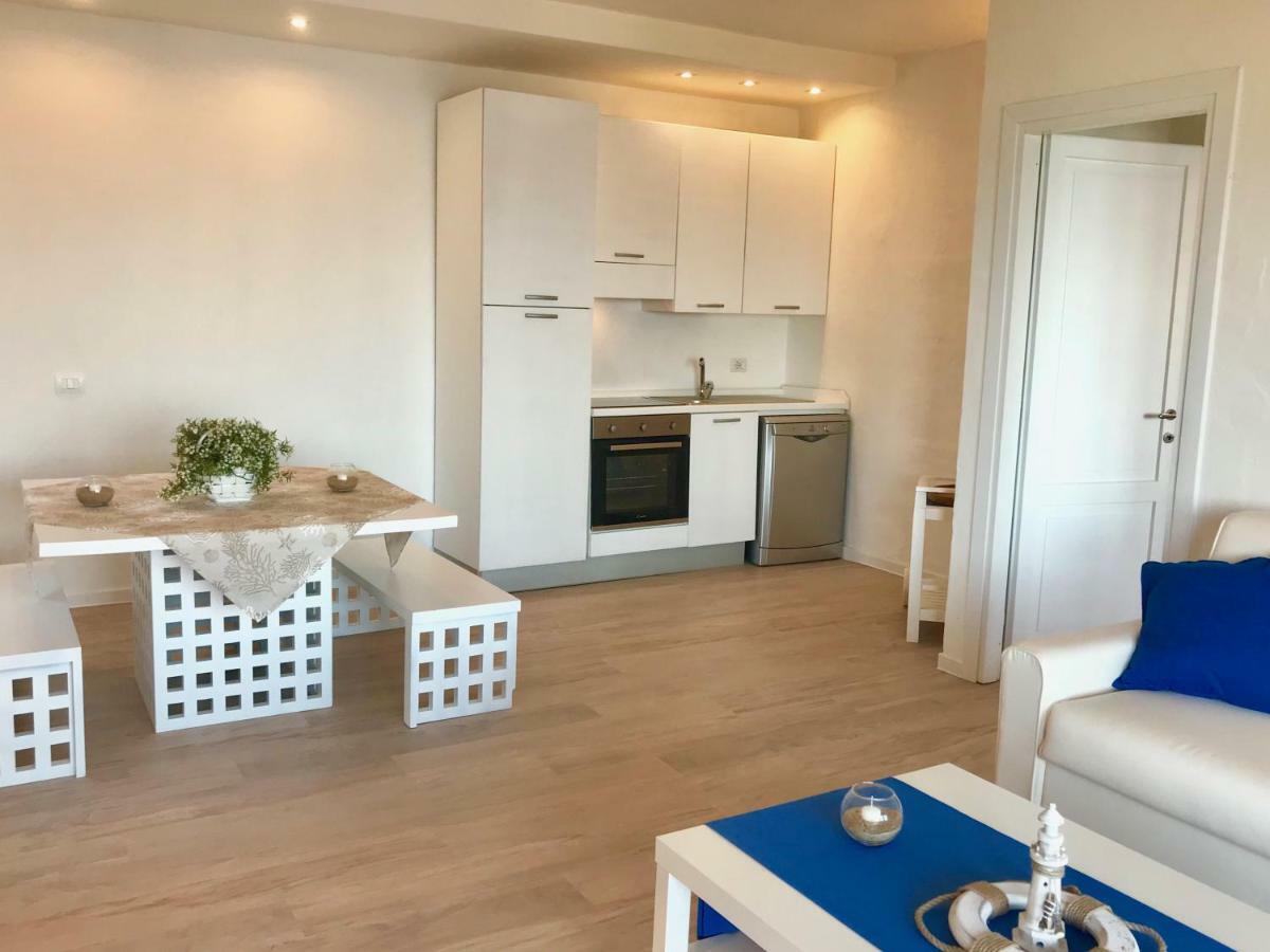 Casa Blue Villaggio Est Capo Coda Cavallo Dış mekan fotoğraf